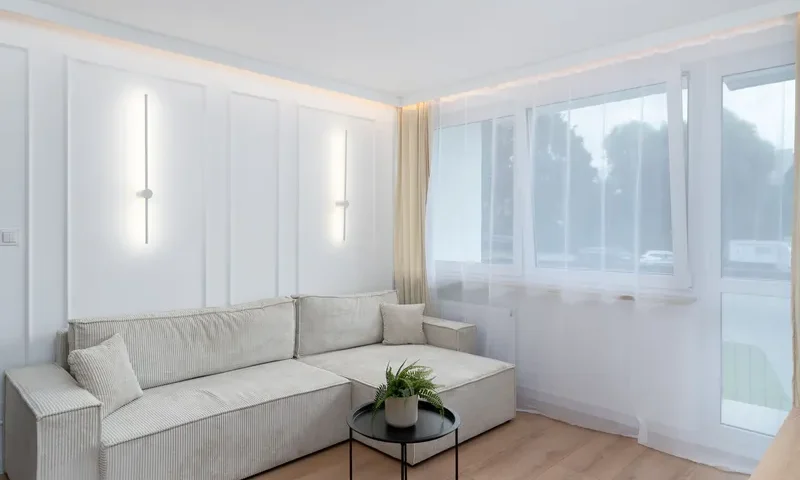 Urządzanie wnętrz – jasny salon w stylu nowoczesnego minimalizmu. Zdjęcie: Mateusz Pielech, pexels.com